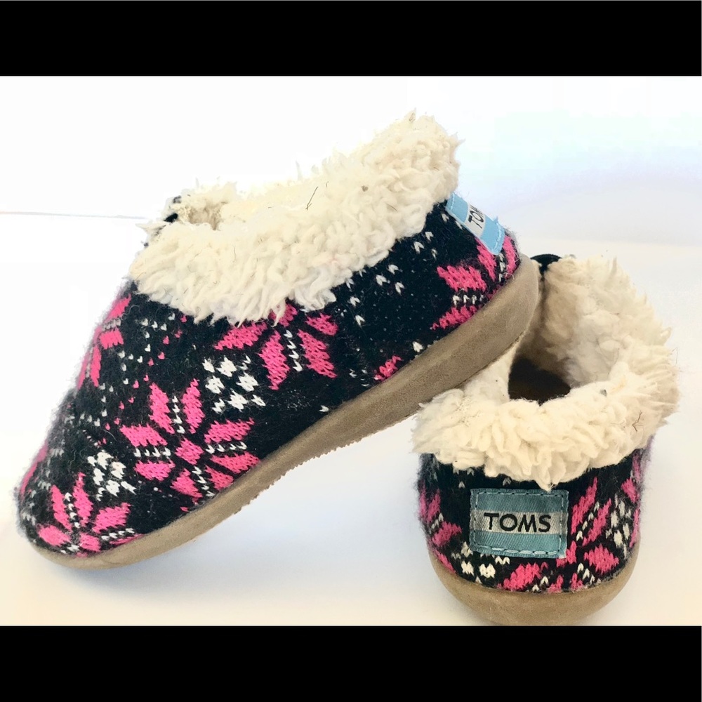 Toms girls house slippers